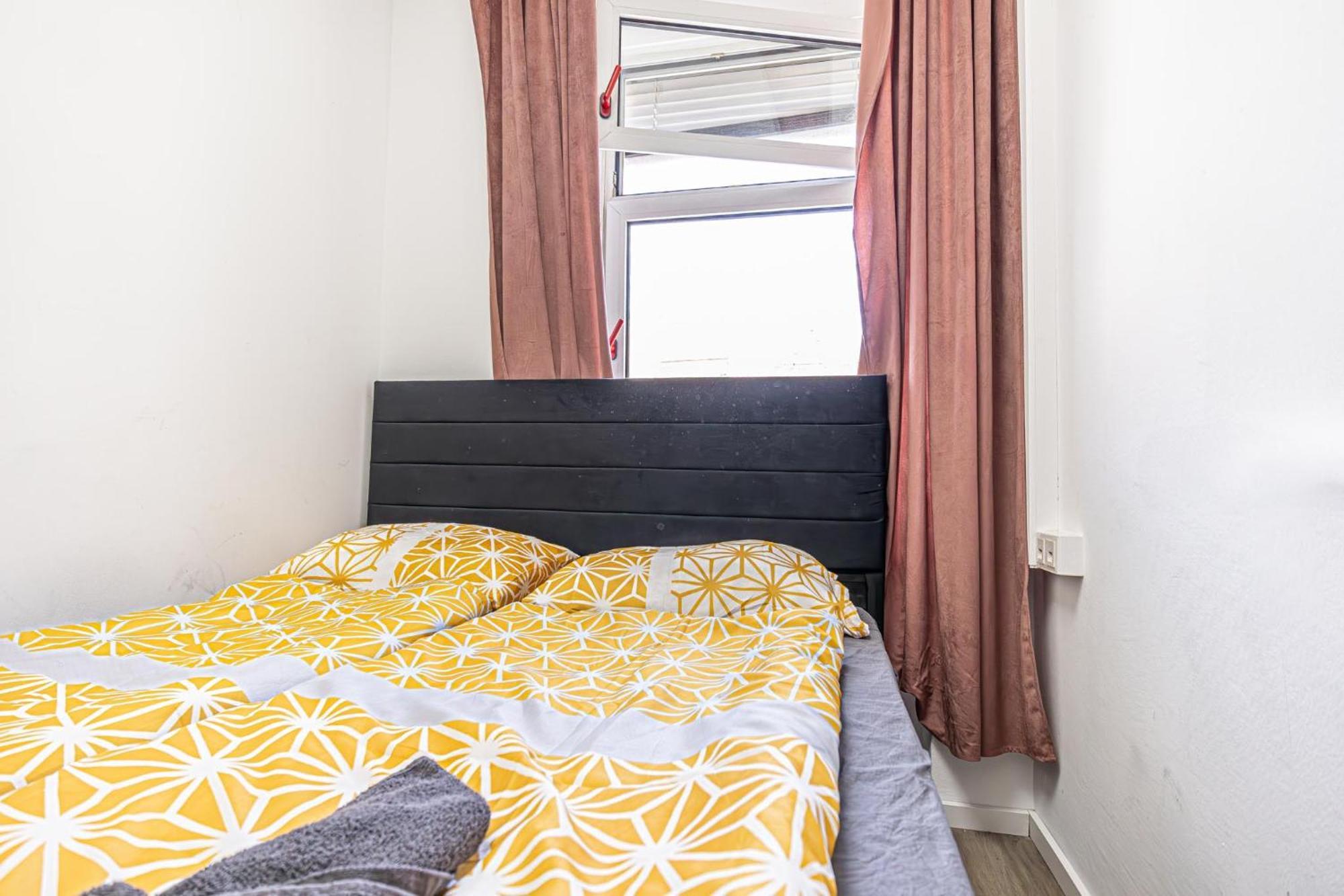 Hostel Near Schoenbrunn - Economy In Shared At Meidling Train Station Wien